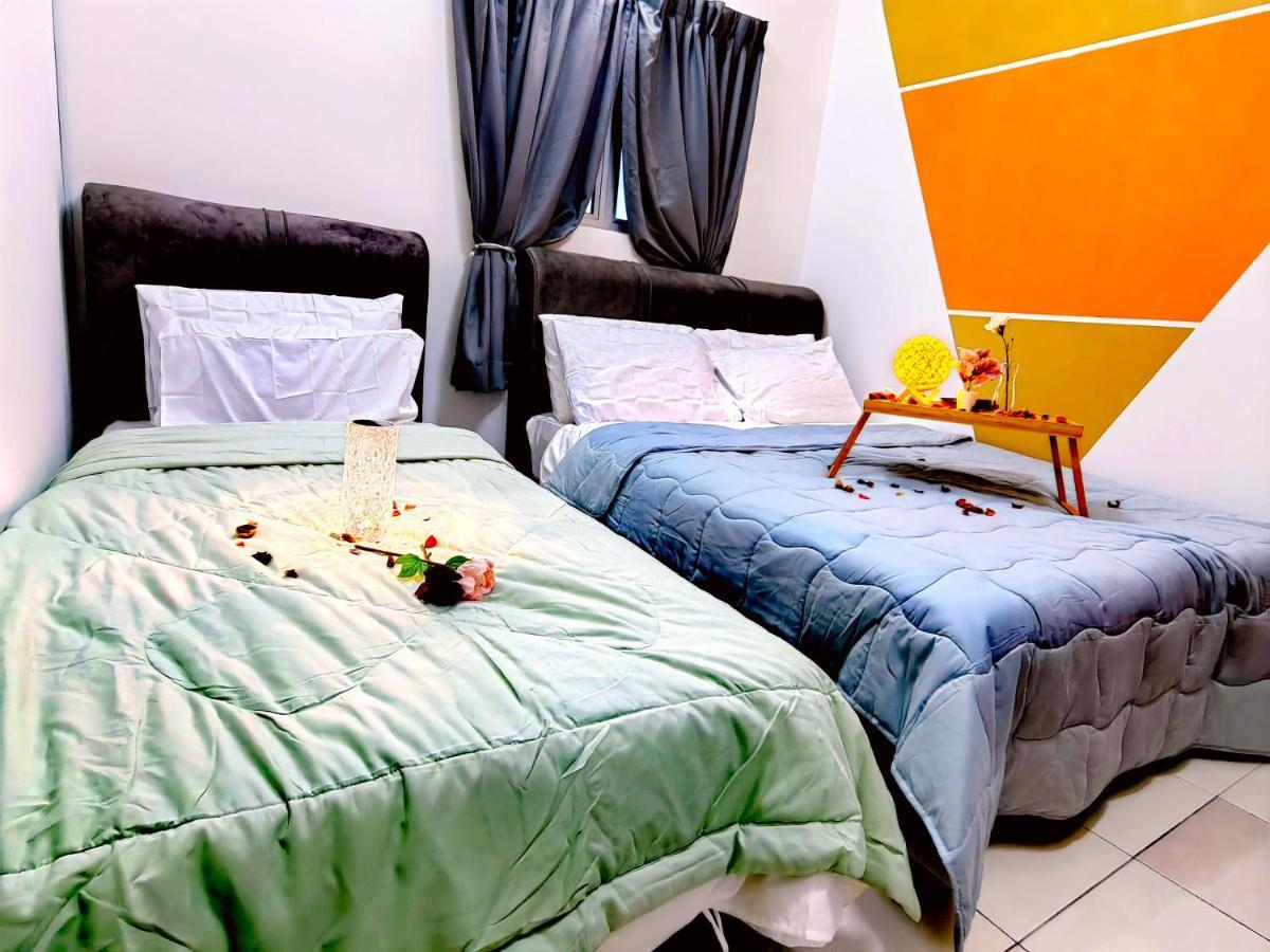 Alanis Residence 7 Pax @ Sepang Klia Kota Warisan Экстерьер фото