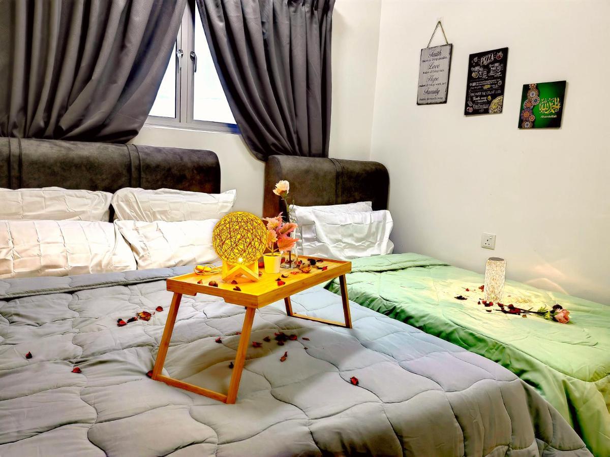 Alanis Residence 7 Pax @ Sepang Klia Kota Warisan Экстерьер фото