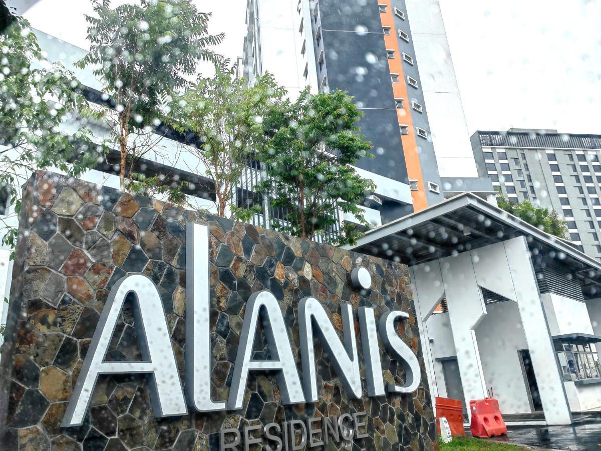 Alanis Residence 7 Pax @ Sepang Klia Kota Warisan Экстерьер фото